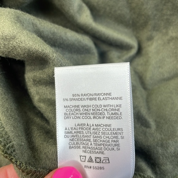 NWT Express Women’s Army Green Long Sleeve Raglan Sleeve Dress, size small - Picture 9 of 12